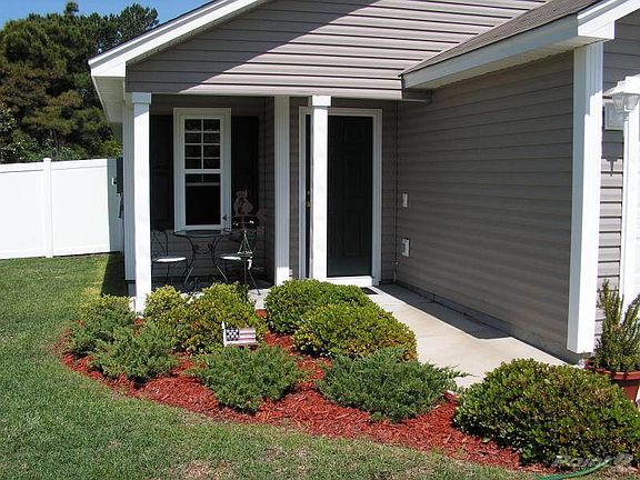 1005 Stoney falls front porch