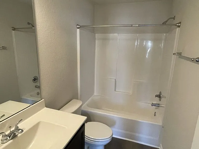 2057 Wiggins Village Dr — Photo 8