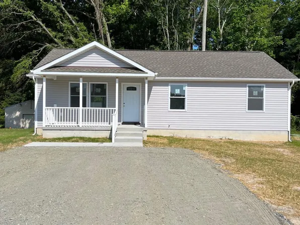 75 Merganser St, Montross, VA 22520