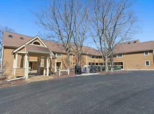 A22 Long Bay Point Dr #A22, Galena, IL
