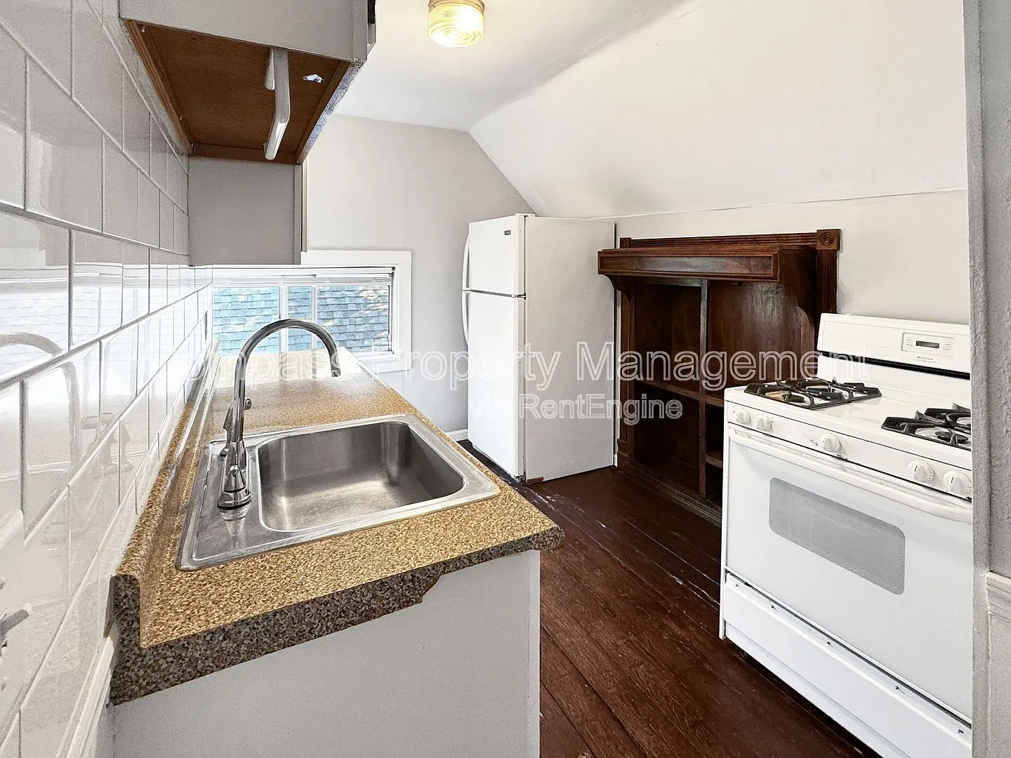 Studio, 1.0 bath, $1,295 — Photo 3