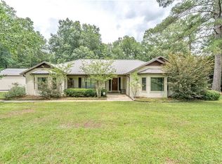 355 Longstreet Dr, Pineville, LA 71360