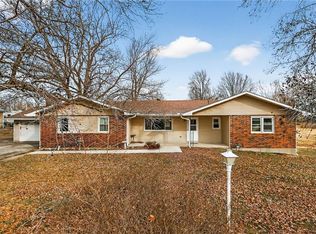 416 Country Dr, Lawson, MO 64062