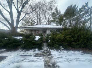 515 S Market St, Hoopeston, IL 60942