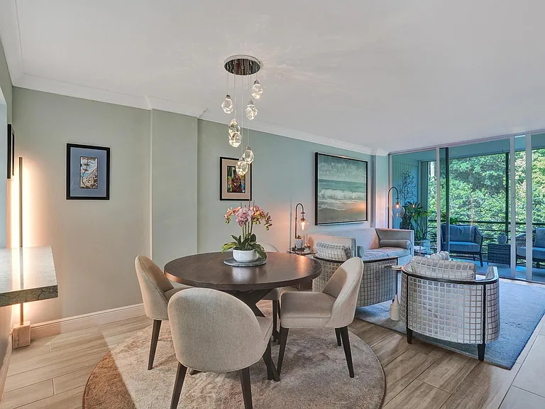 106 Royal Park Dr #2A — Photo 8