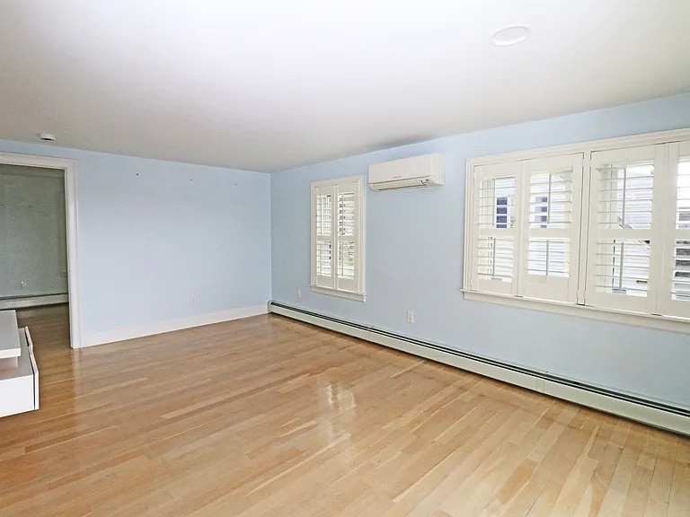 249 Tuckerman Ave #2 — Photo 10