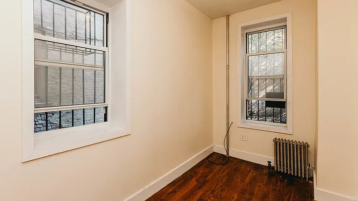 Rented by Nooklyn NYC LLC | media 21