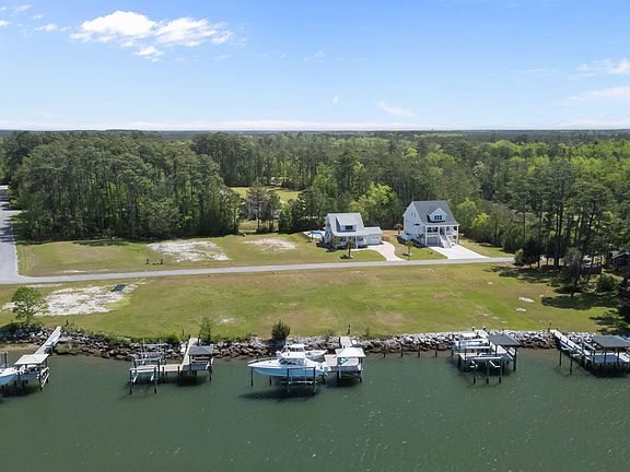 4th image of 110 Waterway Drive