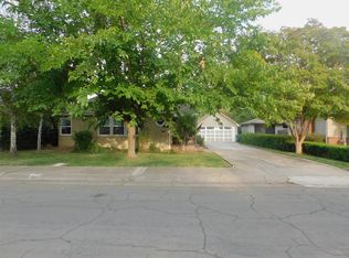 1020 S Pleasant Ave, Lodi, CA 95240