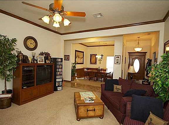 4th image of 6023 Callahan Way NE