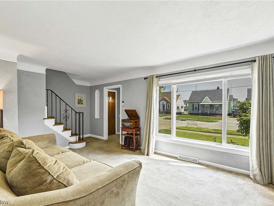 3326 Silverdale Ave, Cleveland, OH 44109 Zillow