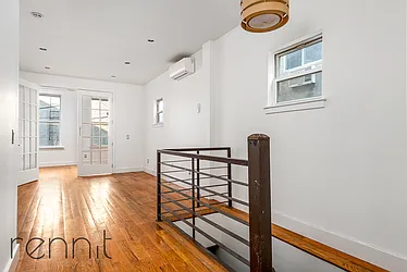 Rented by Rennit Inc.