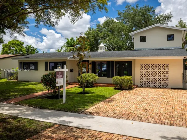 1800 SW 92nd Pl, Miami, FL 33165