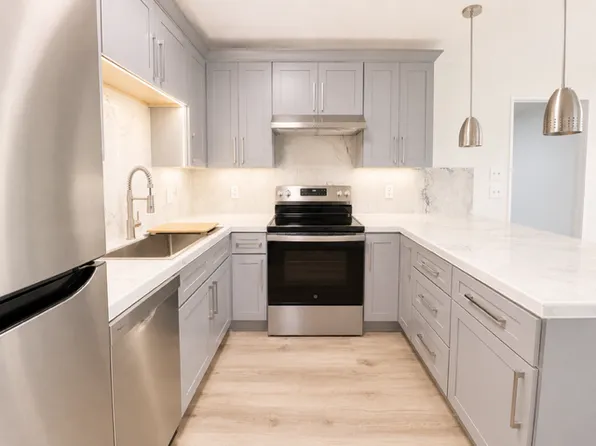 1765 Highpoint Rd, Snellville, GA 30078