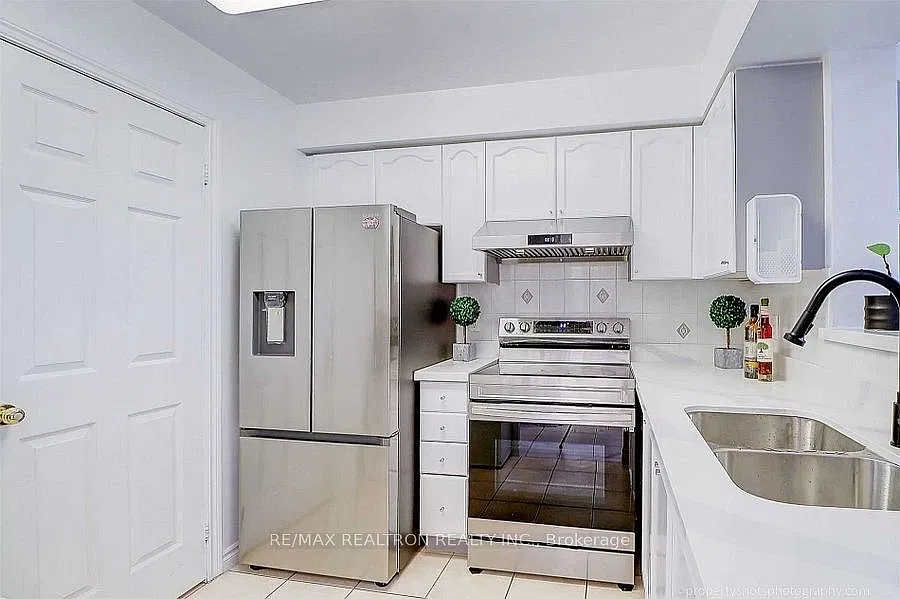 2627 McCowan Rd — Photo 2