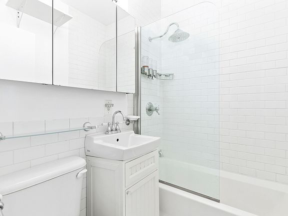 5th image of 444 E 87th St APT 6D
