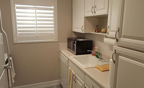 5th image of 1100 Gulf Shore Blvd N