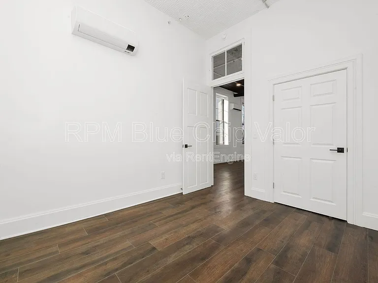 2151 Colerain Ave — Photo 12
