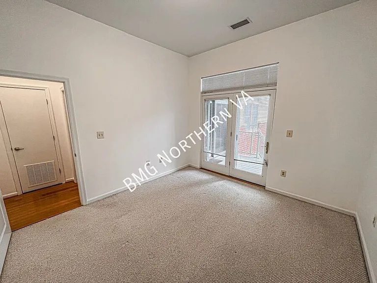 309 Holland Ln #105 — Photo 10