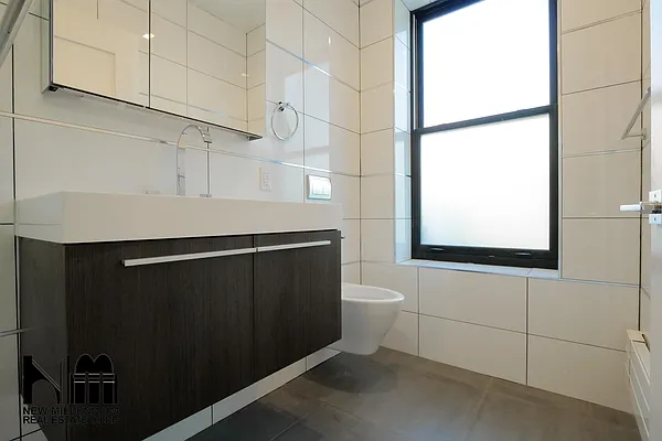 Rented by NMRE | media 51