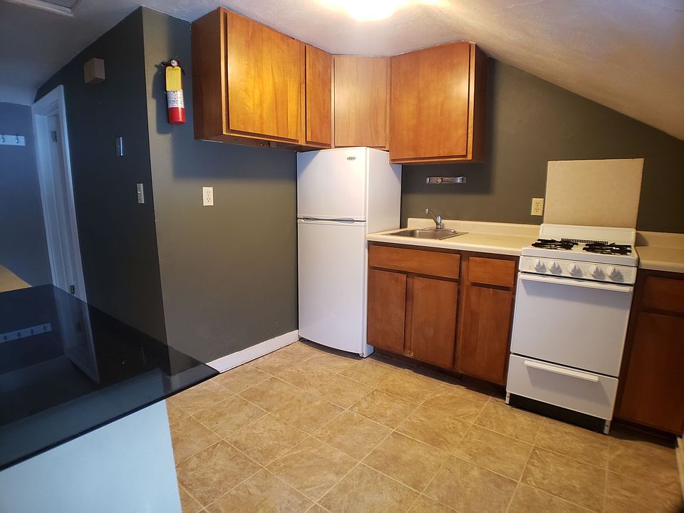 2nd image of 362 E Rose St #364