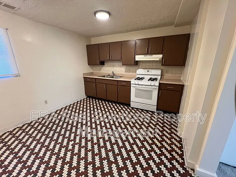 7875 Reading Rd #18 — Photo 7