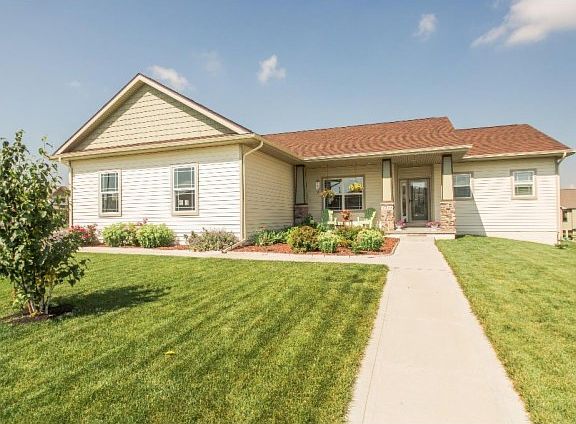 2nd image of 2244 Hearthstone Cir SW