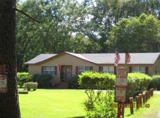 4 Washington Ct, Hurtsboro, AL 36860