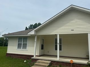 718 W Delaware St #B, Tahlequah, OK 74464