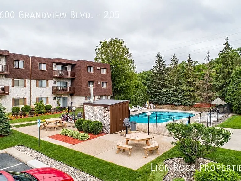 5600 Grandview Blvd #205 — Photo 5