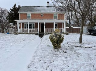 2221 Glenheather Dr, Falls Church, VA 22043