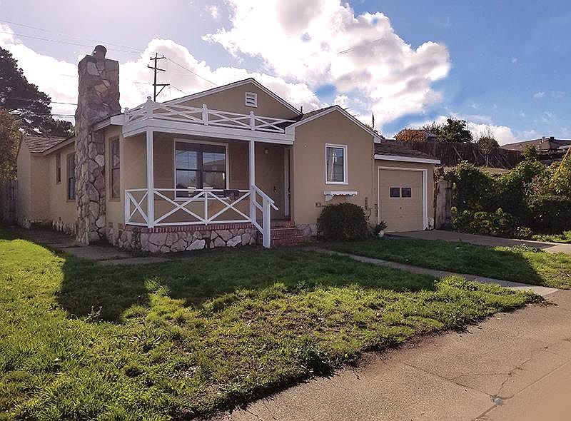 1st image of 305 Rockwood Dr