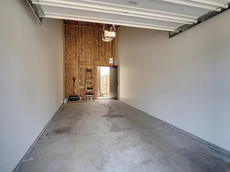 2134 S Josephine St — Photo 18