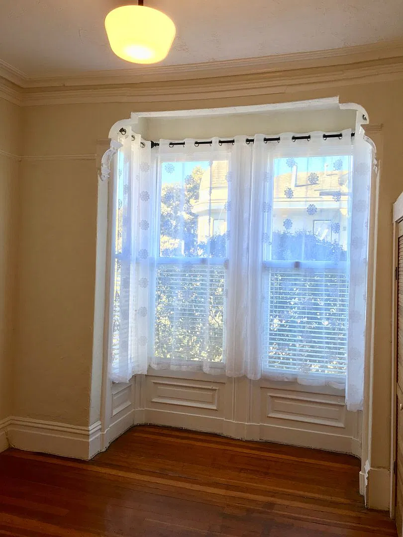 10 Lyon Street/1190-1192 Haight Street (303rc) — Photo 3