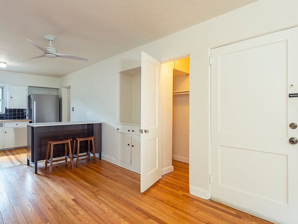 1st image of 279 Kimberly Ave APT 6
