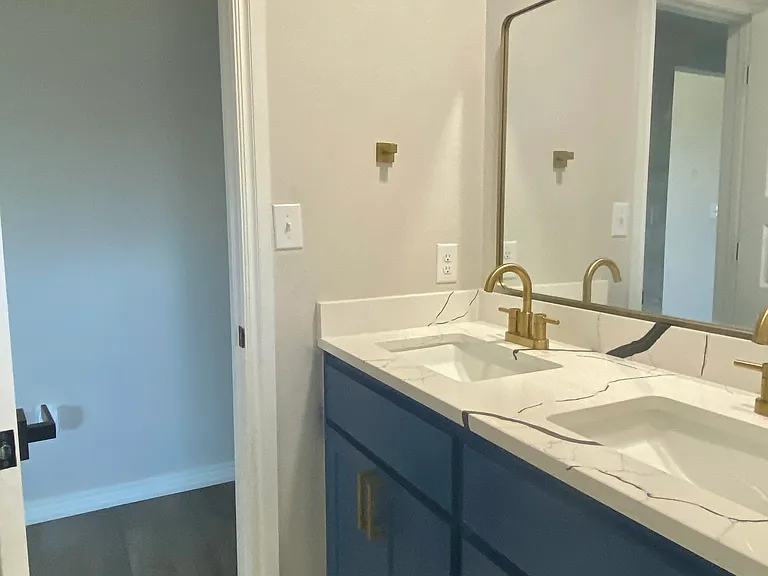 210 Meadowlark Ln — Photo 13