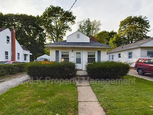 1128 Cordova Ave Photo 1