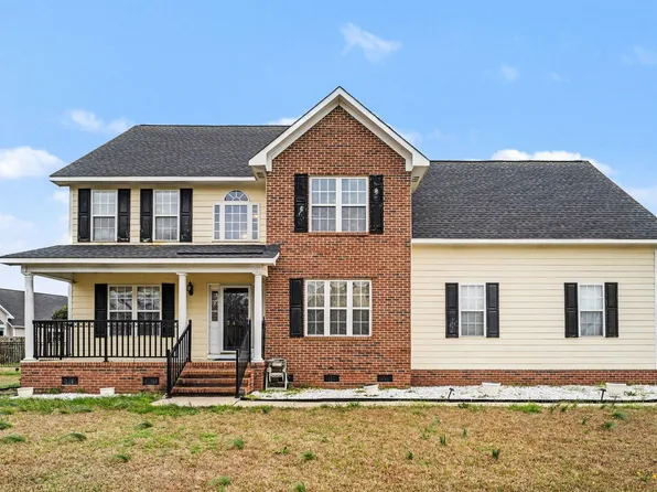 3427 Lancers Dr, Fayetteville, NC 28306