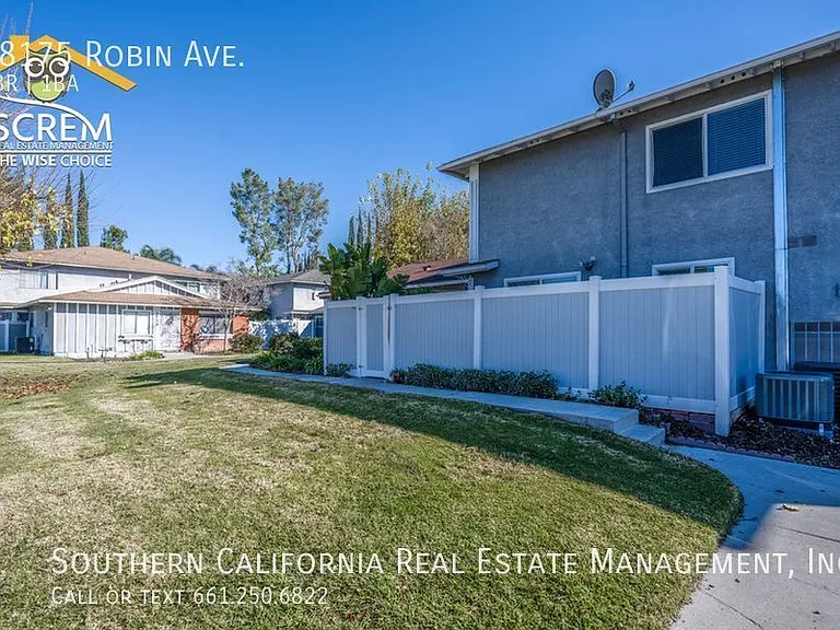28175 Robin Ave — Photo 2