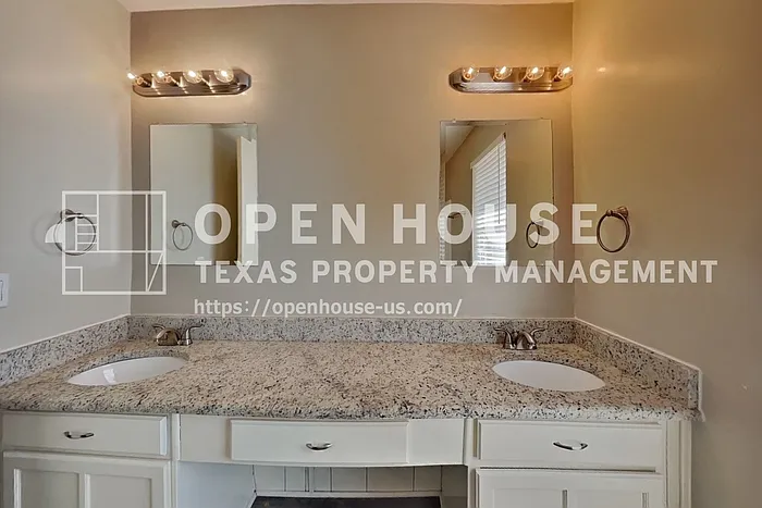 6915 Renfro Dr — Photo 11