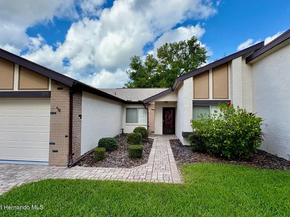 7291 Loch Ness Ct, Weeki Wachee, FL 34613