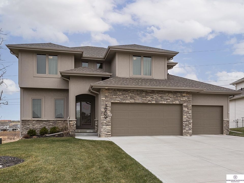 1st image of 3909 N 187th Ave