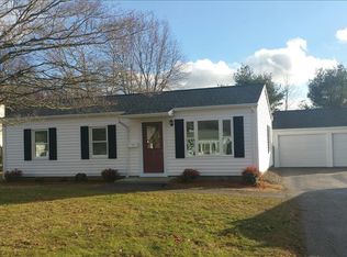 39 Indian Field Rd, Groton, CT 06340