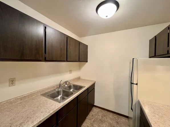 619 Laurel Ct, 619 Laurel Ct #205, Marshfield, WI 54449