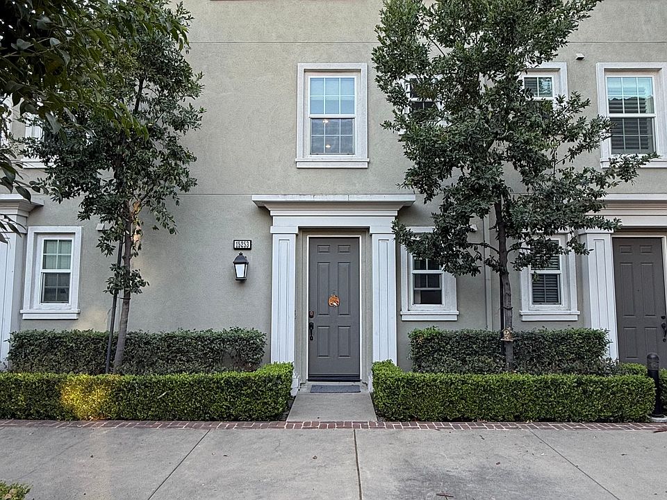 1st image of 15253 Kensington Park Dr