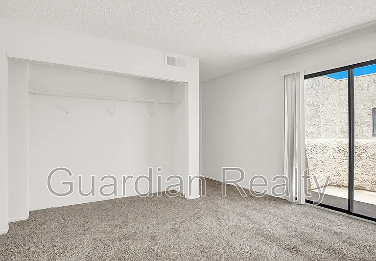 2639 Jacyra Ave — Photo 11