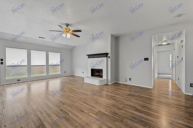 1403 Aviary Dr Desoto, TX Zillow