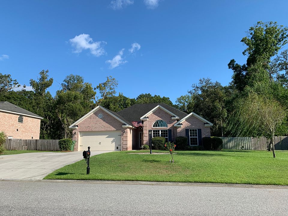 all brick home, huge lot