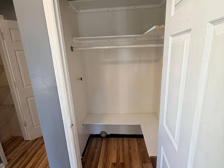 392 Montauk Ave #2 — Photo 15