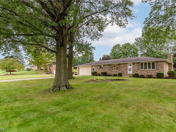 2nd image of 5261 Oakridge Dr